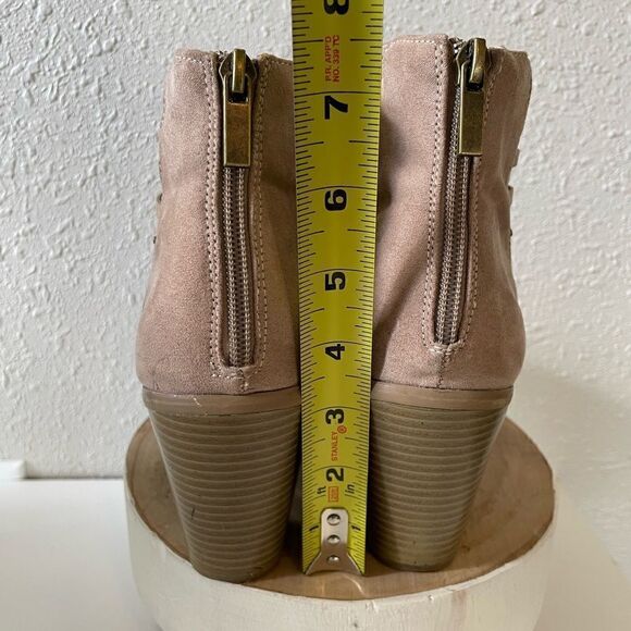 JustFab Zip Up Ankle Booties Size 10 EUC - Picture 6 of 9